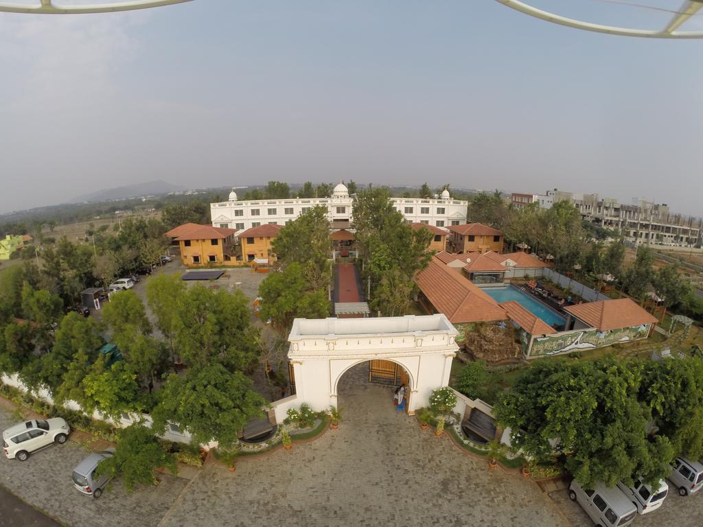 מייזור Jal Mahal Resort And Spa מראה חיצוני תמונה