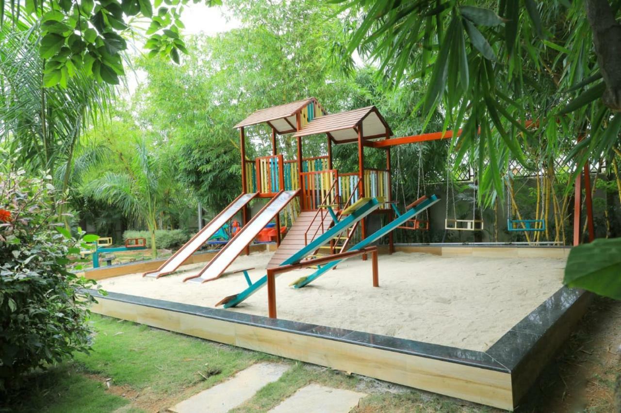 מייזור Jal Mahal Resort And Spa מראה חיצוני תמונה